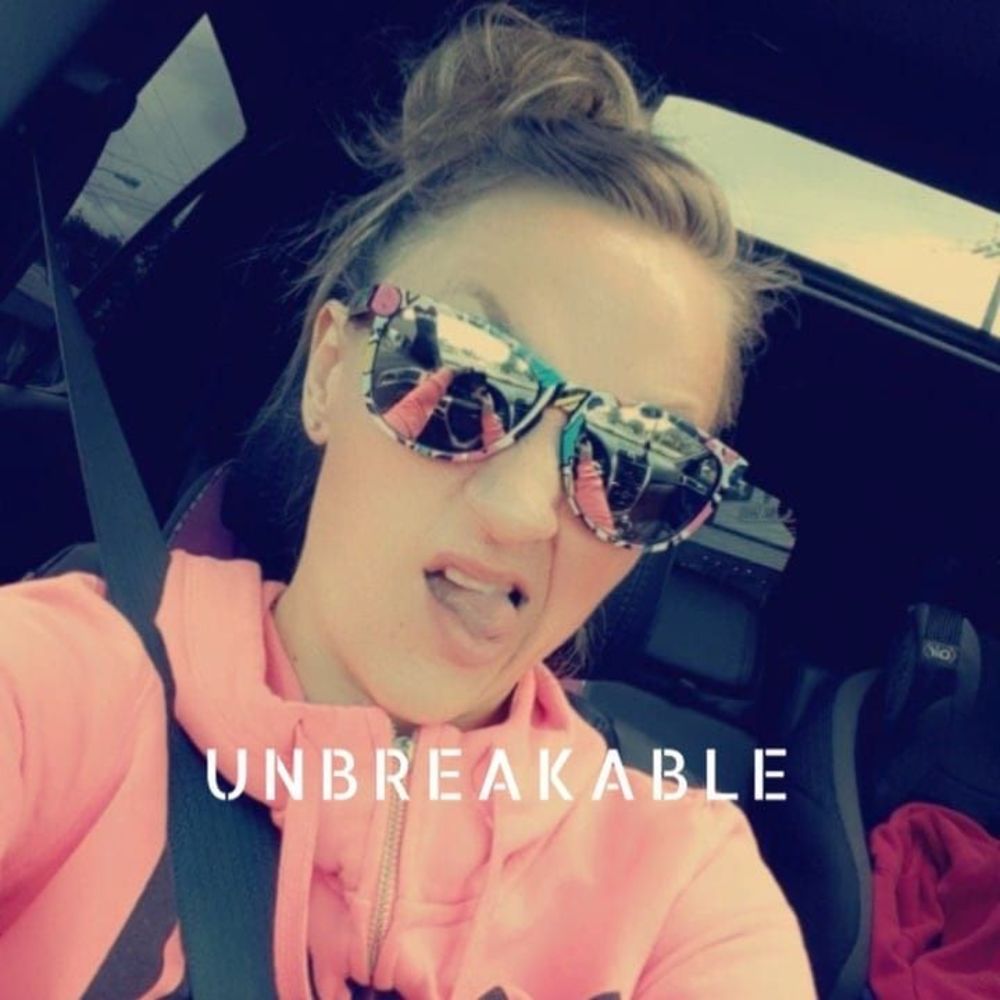 Meet your Posher, Ladea  n dustin